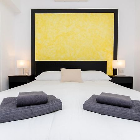 Yellow Room Milánó Kültér fotó